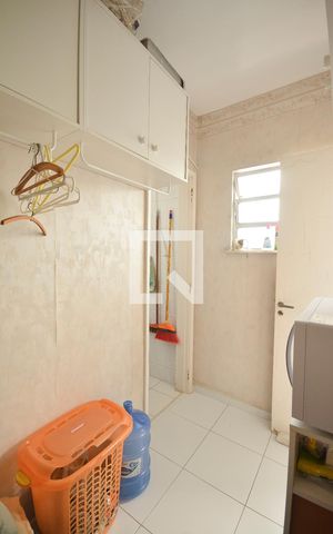 Apartamento à venda com 64m², 2 quartos e 1 vagaQuarto de Serviço