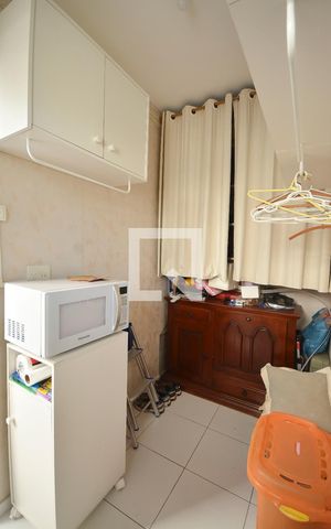 Apartamento à venda com 64m², 2 quartos e 1 vagaQuarto de Serviço
