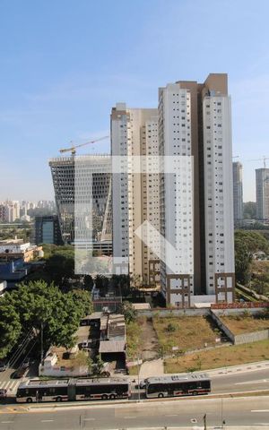 Apartamento para alugar com 72m², 2 quartos e 1 vagaÁrea de Serviço