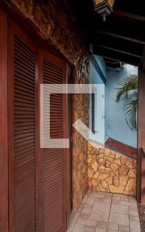 Casa à venda com 292m², 4 quartos e 3 vagas Casa à venda com 292m², 4 quartos e 3 vagasVaranda 1