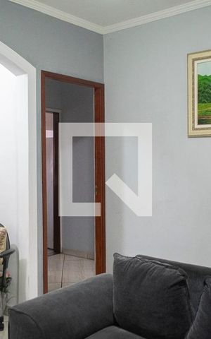 Casa à venda com 221m², 4 quartos e 2 vagas Casa à venda com 221m², 4 quartos e 2 vagasSala casa 1