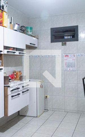 Casa à venda com 221m², 4 quartos e 2 vagas Casa à venda com 221m², 4 quartos e 2 vagasCozinha casa 2