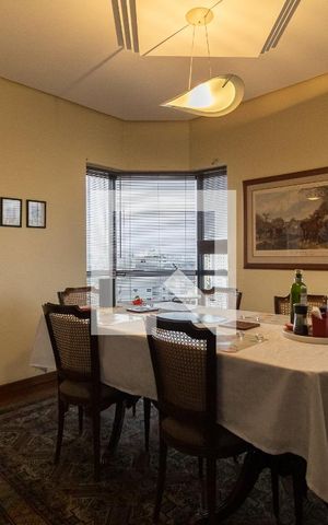 Apartamento à venda com 360m², 5 quartos e 4 vagas Apartamento à venda com 360m², 5 quartos e 4 vagasSala de Jantar