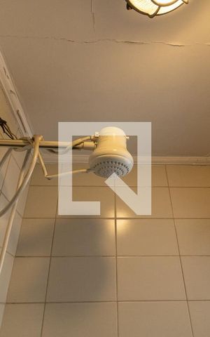 Apartamento à venda com 360m², 5 quartos e 4 vagas Apartamento à venda com 360m², 5 quartos e 4 vagasBanheiro de Serviço