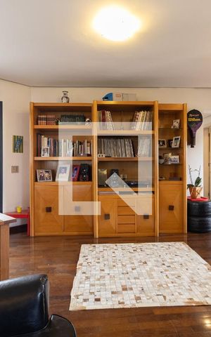 Apartamento à venda com 360m², 5 quartos e 4 vagas Apartamento à venda com 360m², 5 quartos e 4 vagasSala - Cobertura