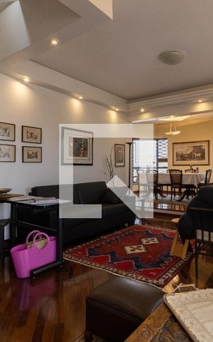 Apartamento à venda com 360m², 5 quartos e 4 vagas Apartamento à venda com 360m², 5 quartos e 4 vagasSala