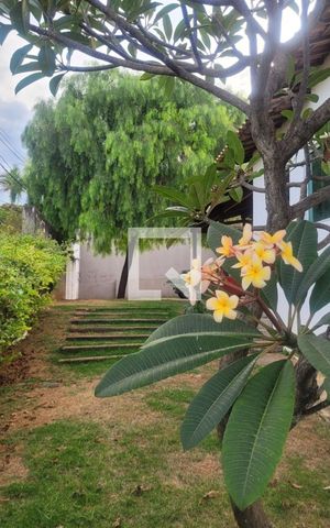 Casa à venda com 100m², 3 quartos e 3 vagas
