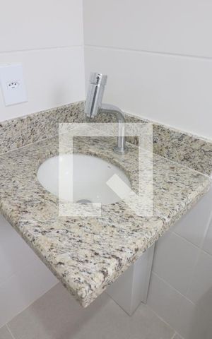 Apartamento à venda com 32m², 1 quarto e sem vagaBanheiro Quarto 