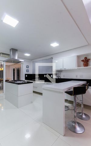 Casa à venda com 389m², 3 quartos e 4 vagasCozinha