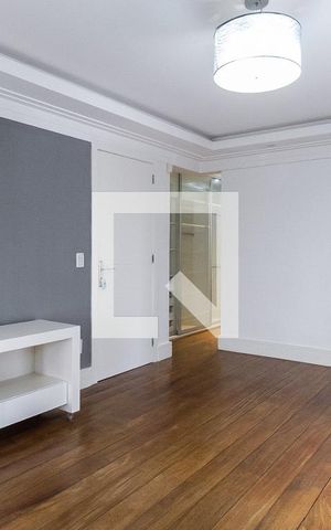 Casa à venda com 389m², 3 quartos e 4 vagasSuíte