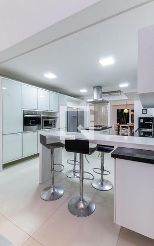 Casa à venda com 389m², 3 quartos e 4 vagasCozinha