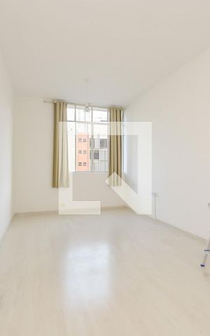 Studio à venda com 33m², 1 quarto e sem vaga Studio à venda com 33m², 1 quarto e sem vagaStudio