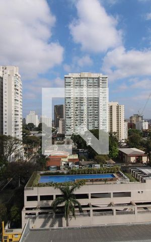 Apartamento para alugar com 110m², 3 quartos e 2 vagasvista
