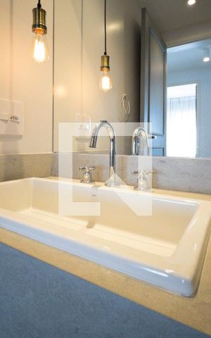 Apartamento à venda com 85m², 2 quartos e 1 vagaBanheiro 