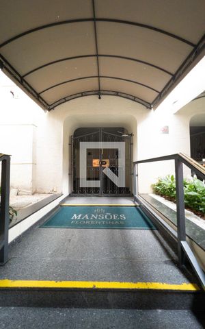 Apartamento à venda com 85m², 2 quartos e 1 vagaFachada