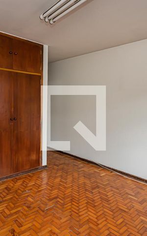 Casa à venda com 200m², 3 quartos e 2 vagasSuite