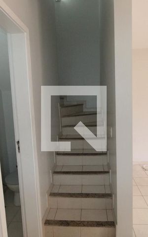 Casa de condomínio à venda com 106m², 3 quartos e 1 vagaSala