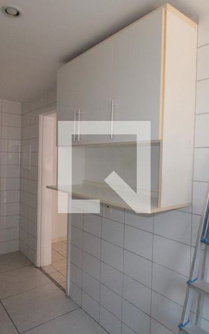 Casa de condomínio à venda com 106m², 3 quartos e 1 vagaCozinha