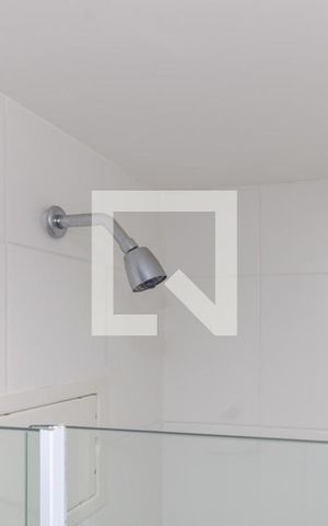 Apartamento para alugar com 69m², 2 quartos e 2 vagas Apartamento para alugar com 69m², 2 quartos e 2 vagasBanheiro