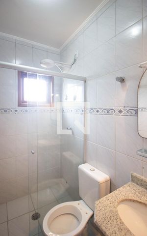 Casa à venda com 150m², 3 quartos e 2 vagas Casa à venda com 150m², 3 quartos e 2 vagasBanheiro Suíte 1