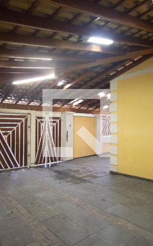 Casa à venda com 150m², 3 quartos e 2 vagas Casa à venda com 150m², 3 quartos e 2 vagasGaragem