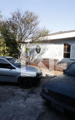 Casa à venda com 400m², 2 quartos e 2 vagasQuintal/Garagem