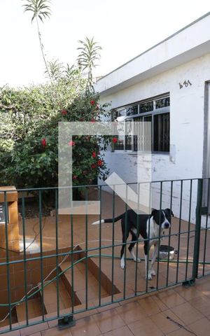 Casa à venda com 400m², 2 quartos e 2 vagasEntrada Social
