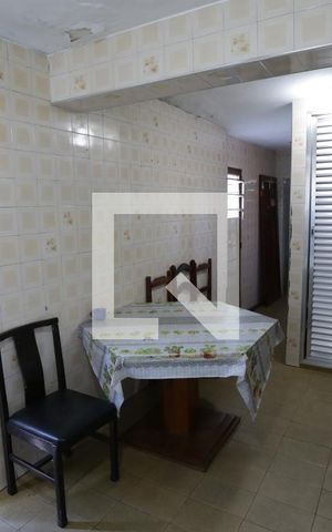 Casa à venda com 400m², 2 quartos e 2 vagasCozinha