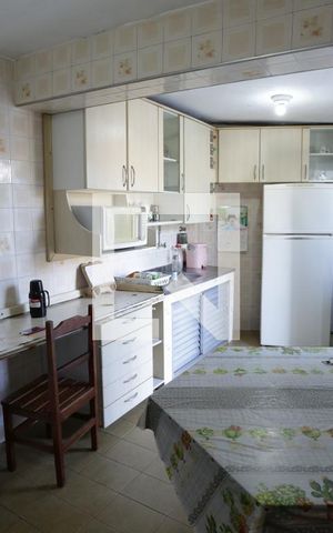 Casa à venda com 400m², 2 quartos e 2 vagasCozinha