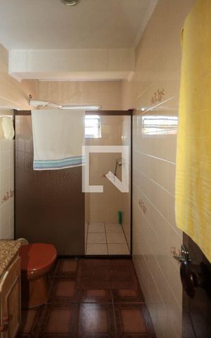 Casa à venda com 315m², 3 quartos e 7 vagas Casa à venda com 315m², 3 quartos e 7 vagasbanheiro da Suíte