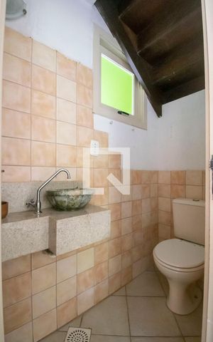 Casa de condomínio à venda com 160m², 3 quartos e 1 vaga Casa de condomínio à venda com 160m², 3 quartos e 1 vagaLavabo