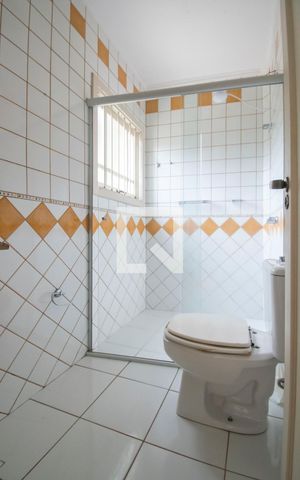 Casa de condomínio à venda com 160m², 3 quartos e 1 vaga Casa de condomínio à venda com 160m², 3 quartos e 1 vagaBanheiro Social
