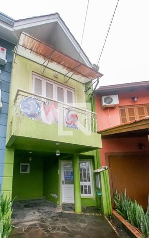 Casa de condomínio à venda com 160m², 3 quartos e 1 vaga Casa de condomínio à venda com 160m², 3 quartos e 1 vagaFachada