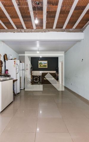 Casa à venda com 420m², 4 quartos e 4 vagas Casa à venda com 420m², 4 quartos e 4 vagasGaragem