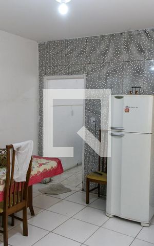 Casa à venda com 200m², 3 quartos e 1 vaga Casa à venda com 200m², 3 quartos e 1 vagaCozinha