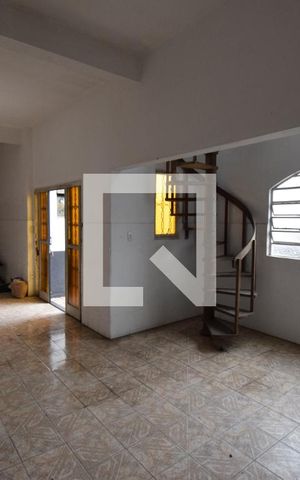 Casa para alugar com 416m², 4 quartos e 4 vagasSala