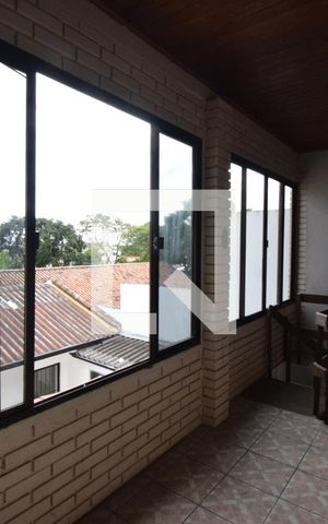 Casa para alugar com 416m², 4 quartos e 4 vagasCorredor
