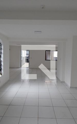 Casa para alugar com 416m², 4 quartos e 4 vagasSala