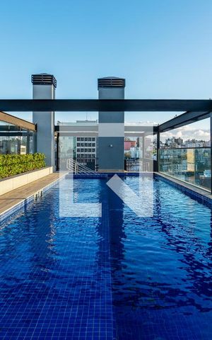 Apartamento à venda com 65m², 2 quartos e 1 vaga Apartamento à venda com 65m², 2 quartos e 1 vagaÁrea comum - Piscina