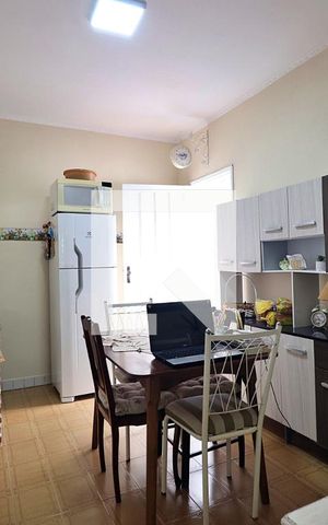 Casa à venda com 300m², 4 quartos e 4 vagasCozinha