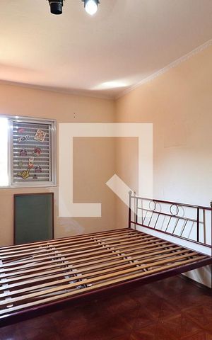 Casa à venda com 300m², 4 quartos e 4 vagasCasa 2 - Quarto 1