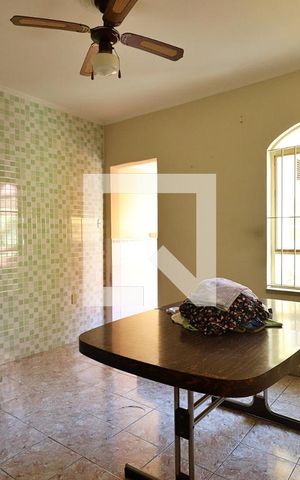Casa à venda com 300m², 4 quartos e 4 vagasCasa 2 - Sala de Jantar