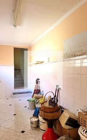 Casa à venda com 300m², 4 quartos e 4 vagasCasa 2 - Cozinha
