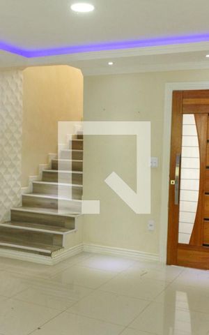 Casa de condomínio à venda com 120m², 3 quartos e 1 vaga Casa de condomínio à venda com 120m², 3 quartos e 1 vagaSala