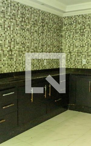 Casa de condomínio à venda com 40m², 2 quartos e sem vaga Casa de condomínio à venda com 40m², 2 quartos e sem vagaCozinha - Armário