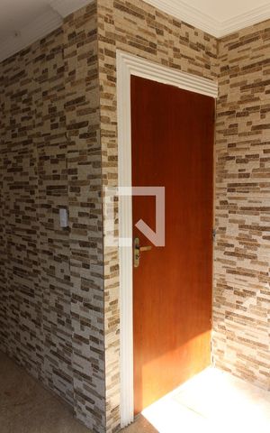Casa de condomínio à venda com 40m², 2 quartos e sem vaga Casa de condomínio à venda com 40m², 2 quartos e sem vagaFachada