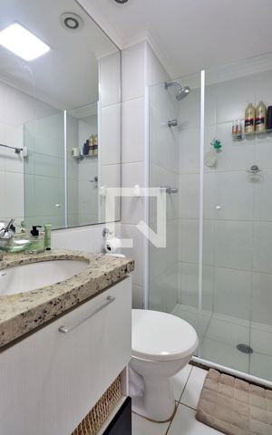 Apartamento à venda com 66m², 2 quartos e 2 vagasBanheiro Social