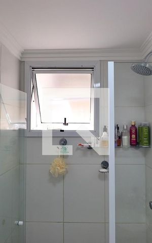 Apartamento à venda com 66m², 2 quartos e 2 vagasBanheiro da Suíte