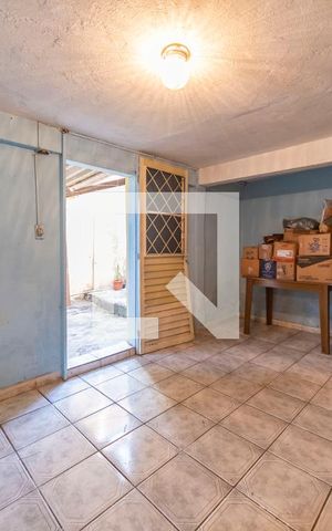 Casa à venda com 184m², 4 quartos e 2 vagasQuarto de Serviço