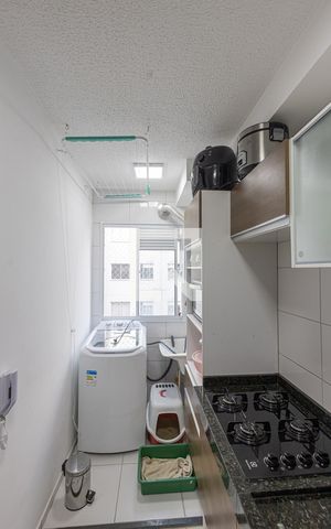 Apartamento à venda com 40m², 2 quartos e 1 vaga Apartamento à venda com 40m², 2 quartos e 1 vagaCozinha e Serviço